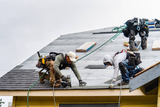 Professional Roofing technician working in Pleasanton, CA